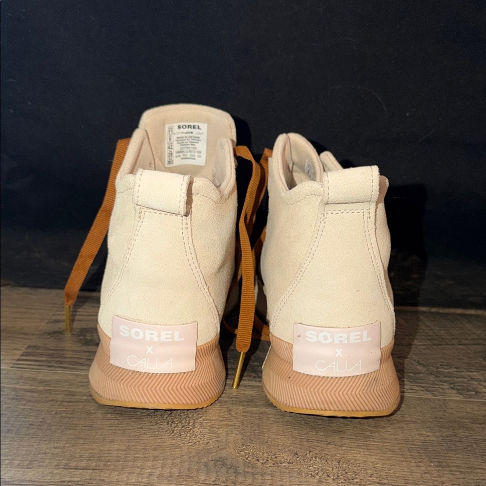 Sorel Blush Canvas Waterproof with Tan Laces